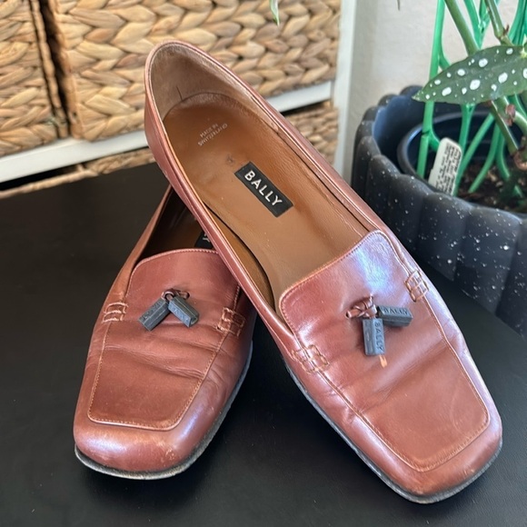 Bally Vintage Brown leather loafer made in‎ Switzerland size 6N - Picture 1 of 9